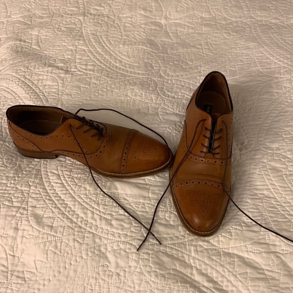 Aston Grey Collection leather shoe